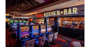 Medusa II live studio showing blackjack table with dealers and HD cameras